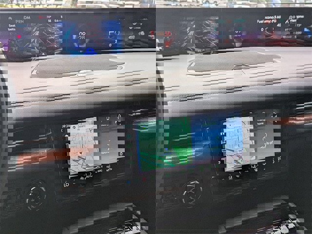 New 2025 Lincoln Navigator Reserve w/ Jet Appearance Package image 8