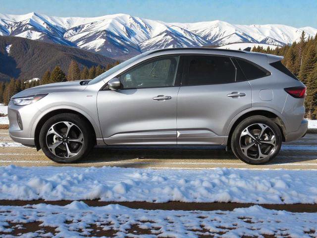 Certified 2023 Ford Escape ST-Line Select w/ Tech Pack #2 image 3