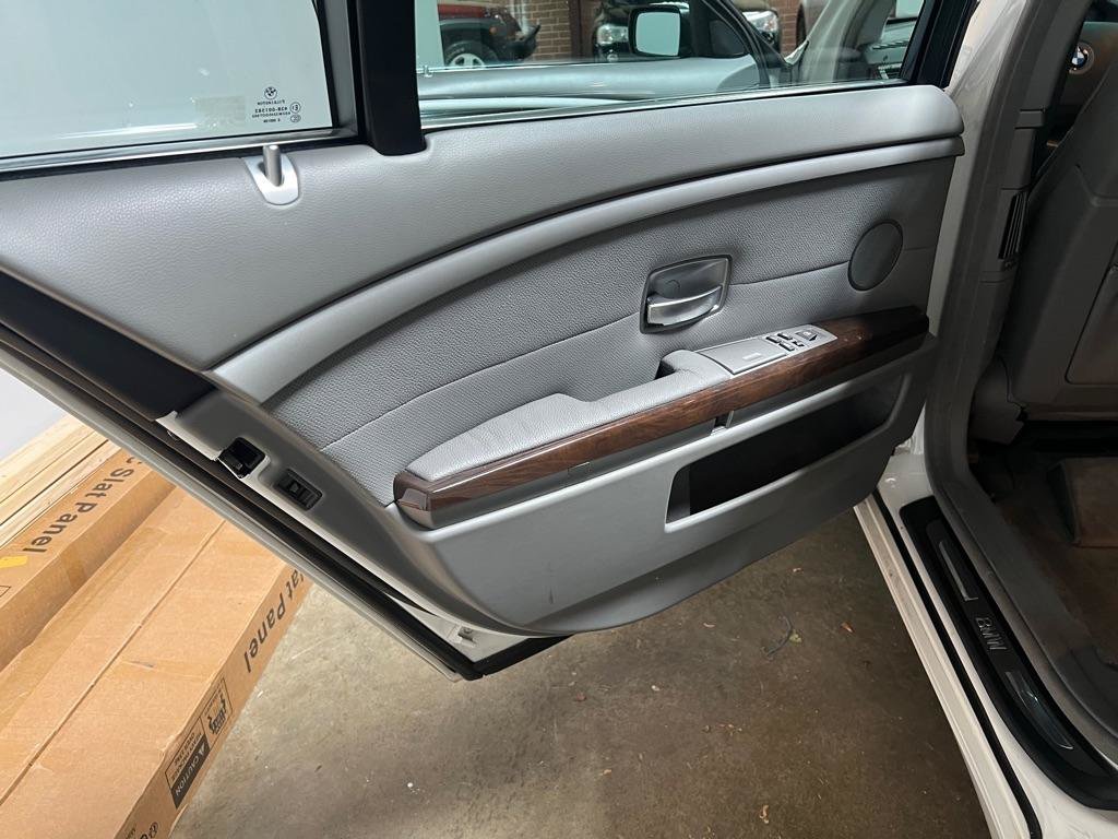 Used 2004 BMW 745Li RWD image 29