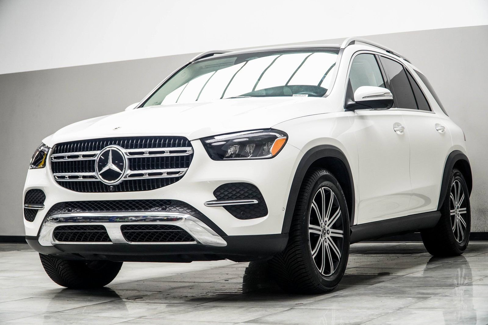 Used 2024 Mercedes-Benz GLE 450 4MATIC image 8