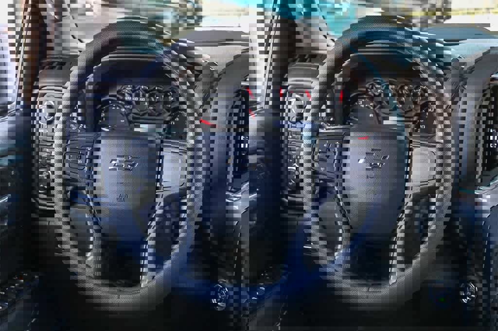 Used 2025 Chevrolet Silverado 1500 Custom Trail Boss w/ Dark Appearance Package image 16