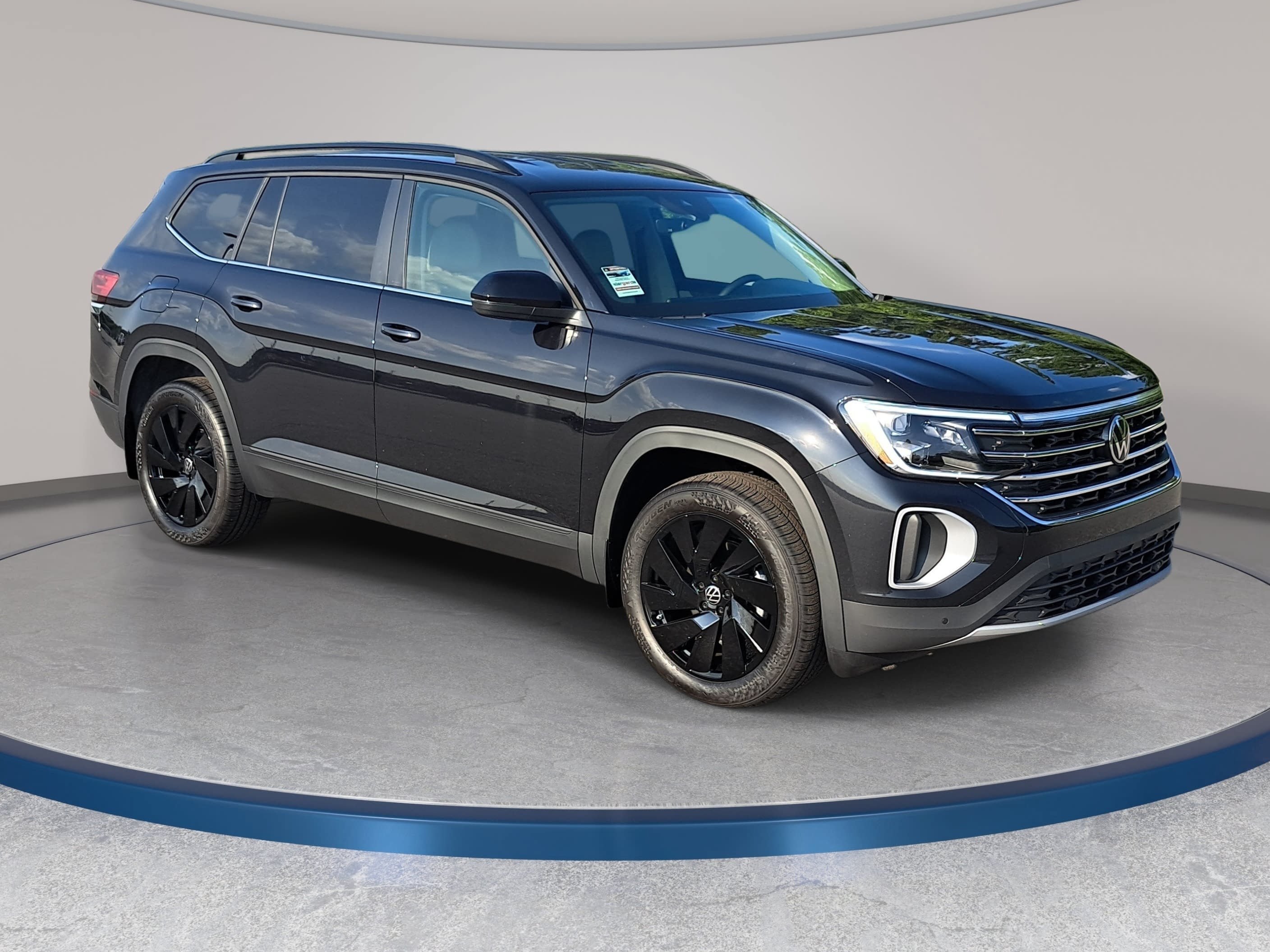 New 2026 Volkswagen Atlas SE FWD image 3