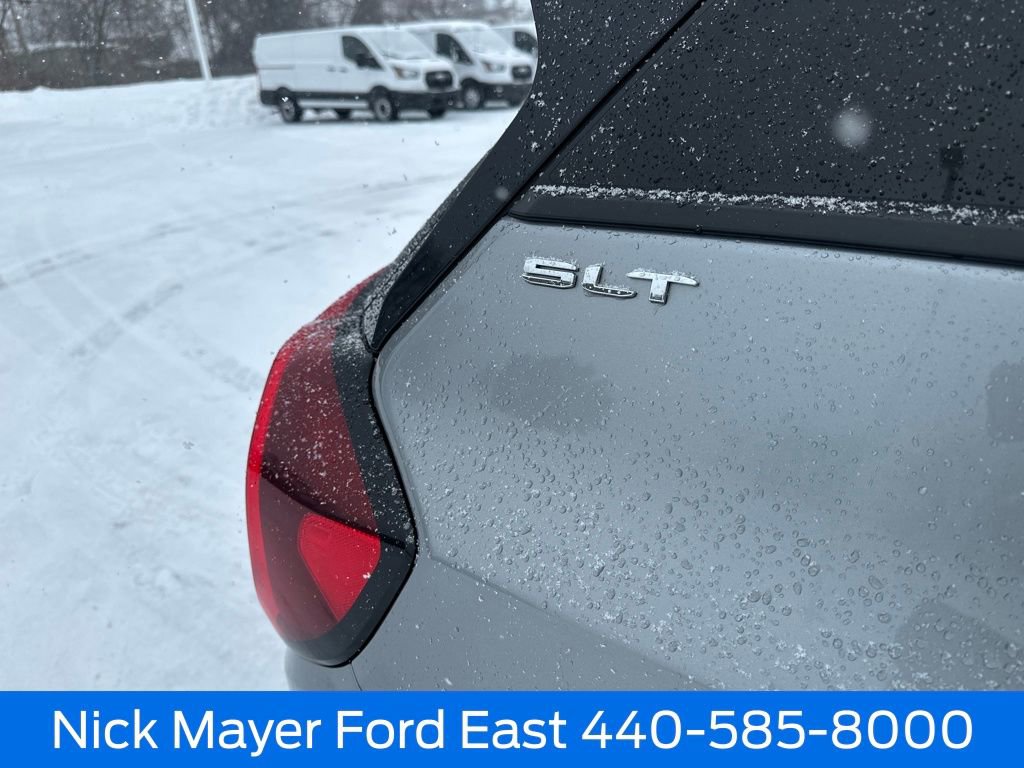 Used 2023 GMC Terrain SLT image 10