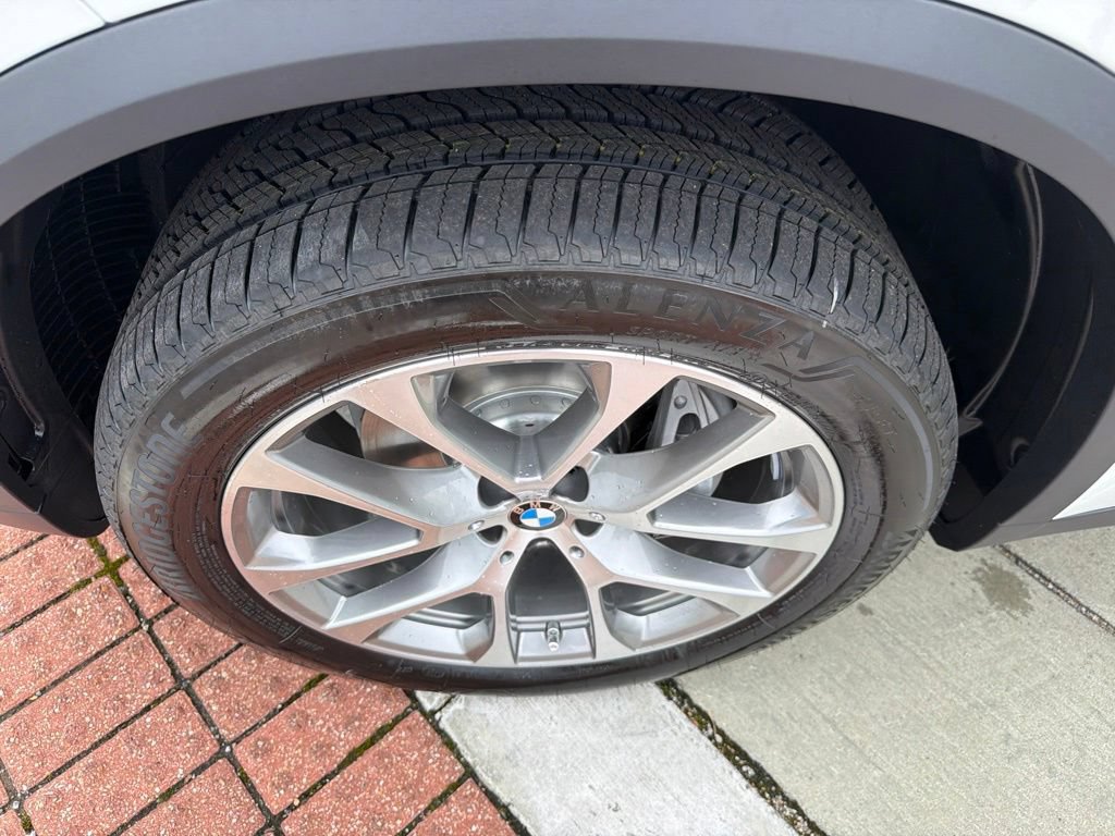 New 2026 BMW X5 sDrive40i w/ Parking Assistance Package RWD image 9