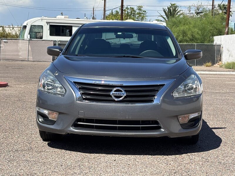 Used 2014 Nissan Altima 2.5 S w/ Display Audio Package FWD image 9