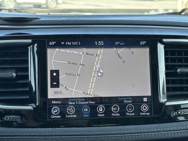 Used 2019 Chrysler Pacifica Limited image 7