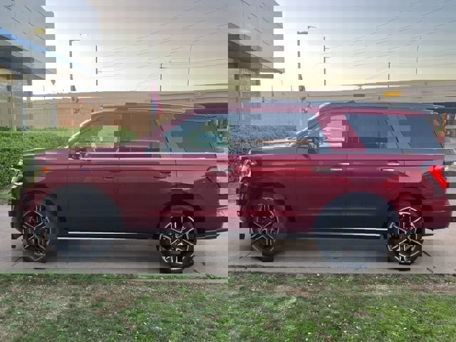 Used 2019 Ford Expedition Limited w/ Texas Edition Package image 5