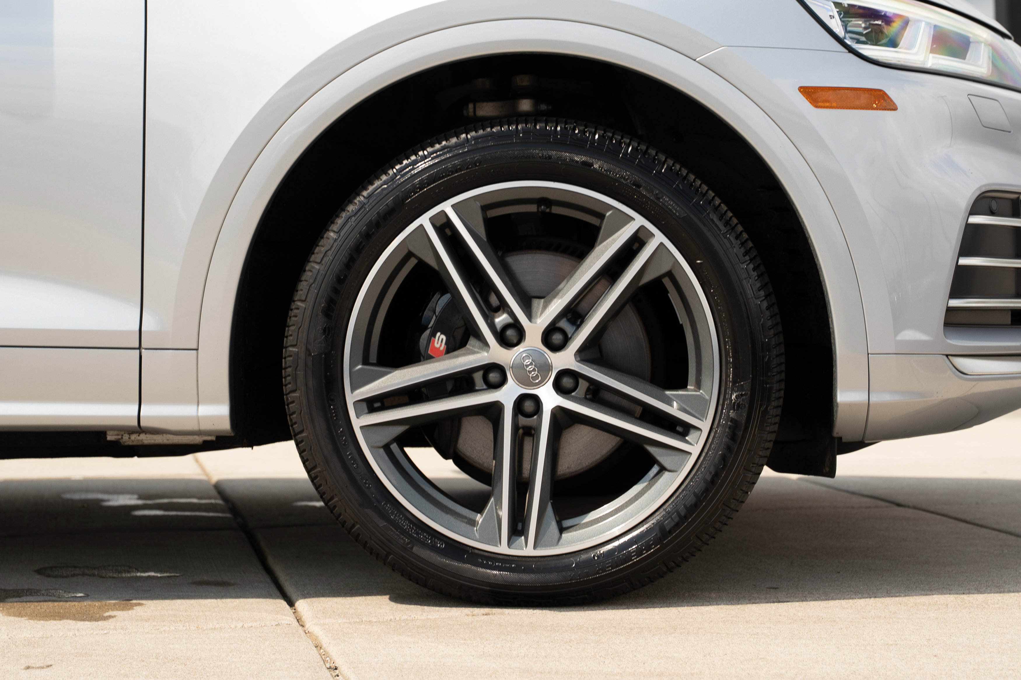 Used 2019 Audi SQ5 Premium Plus image 34