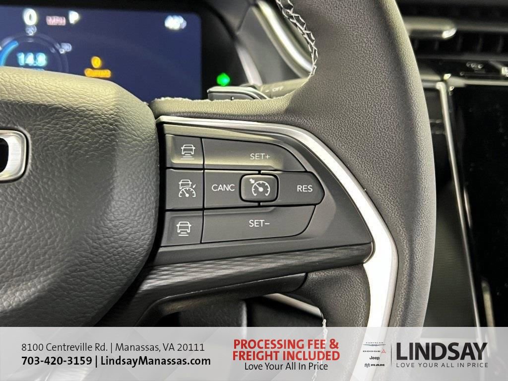 New 2025 Jeep Grand Cherokee Laredo image 32