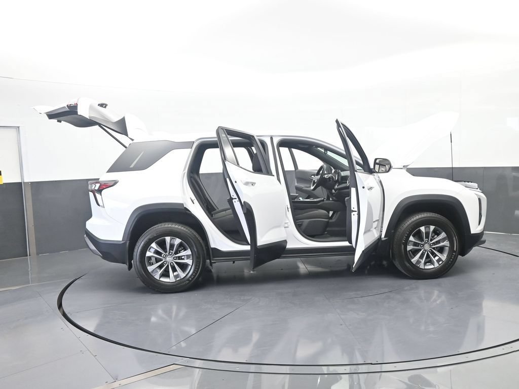 Used 2026 Chevrolet Equinox LT FWD image 73