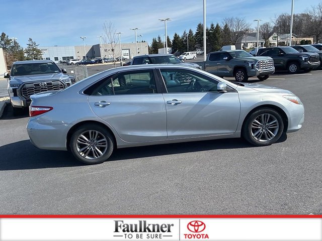 Certified 2016 Toyota Camry SE image 6