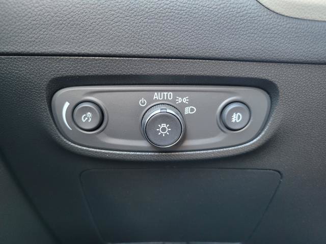 Used 2023 Buick Encore GX Preferred w/ Cold Weather Comfort Package FWD image 12