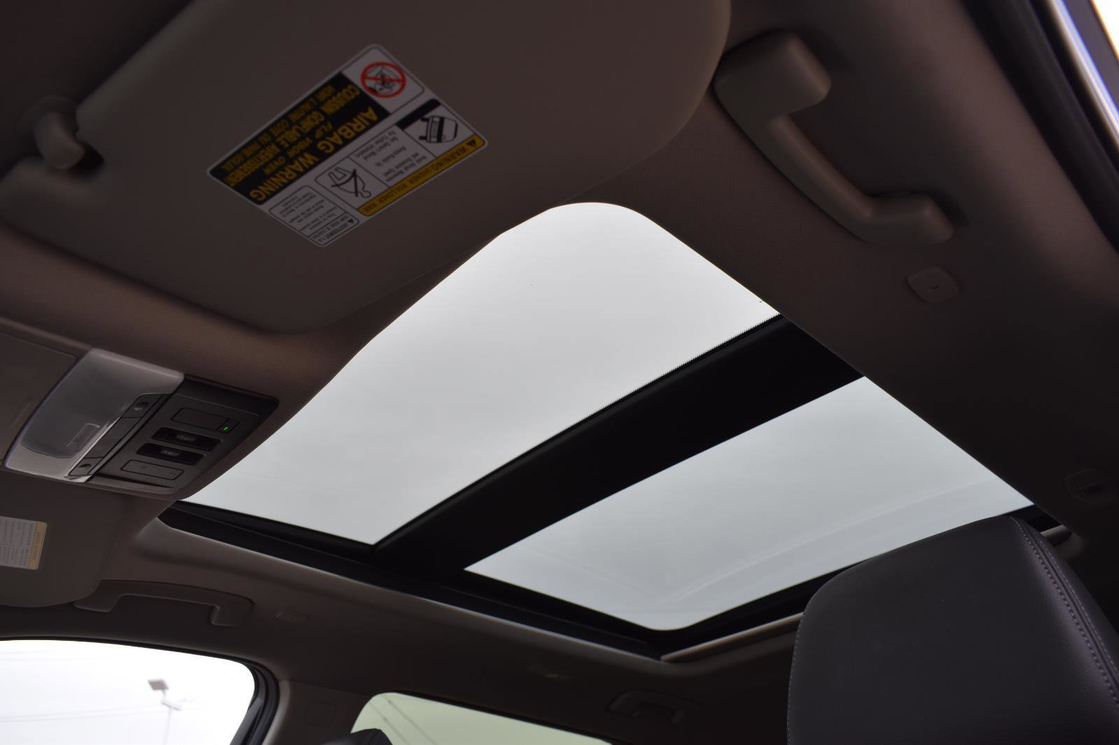 Used 2023 Nissan Rogue SL image 12