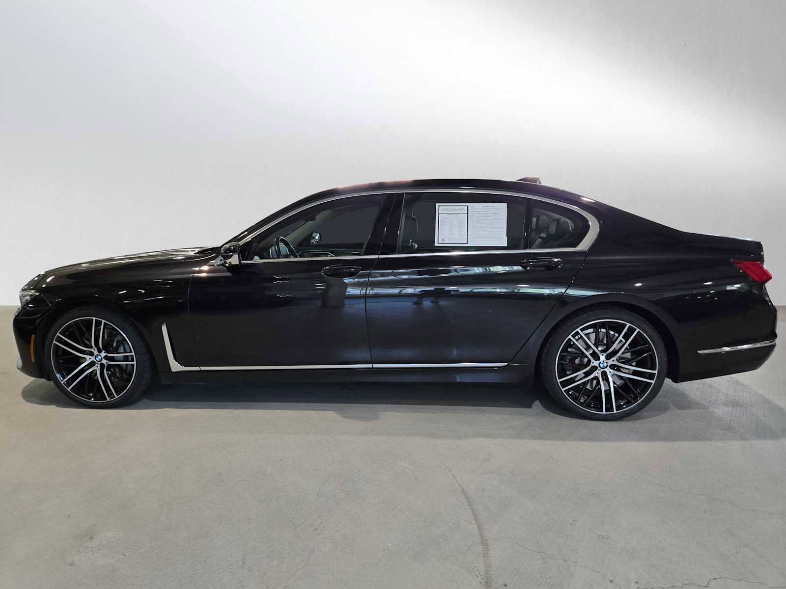 Used 2021 BMW 750i xDrive AWD/4WD image 6