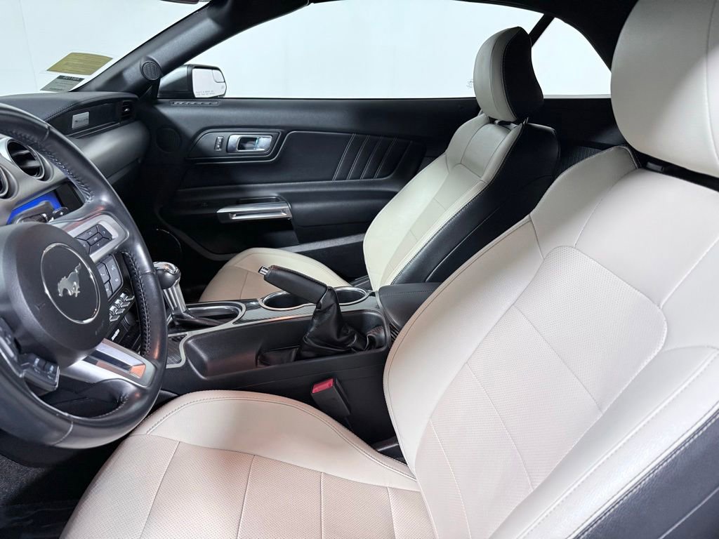 Used 2018 Ford Mustang GT Premium RWD image 18