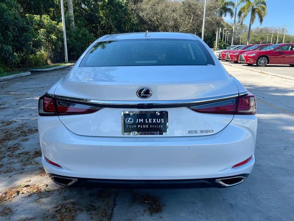 Certified 2024 Lexus ES 350 w/ Premium Package image 6