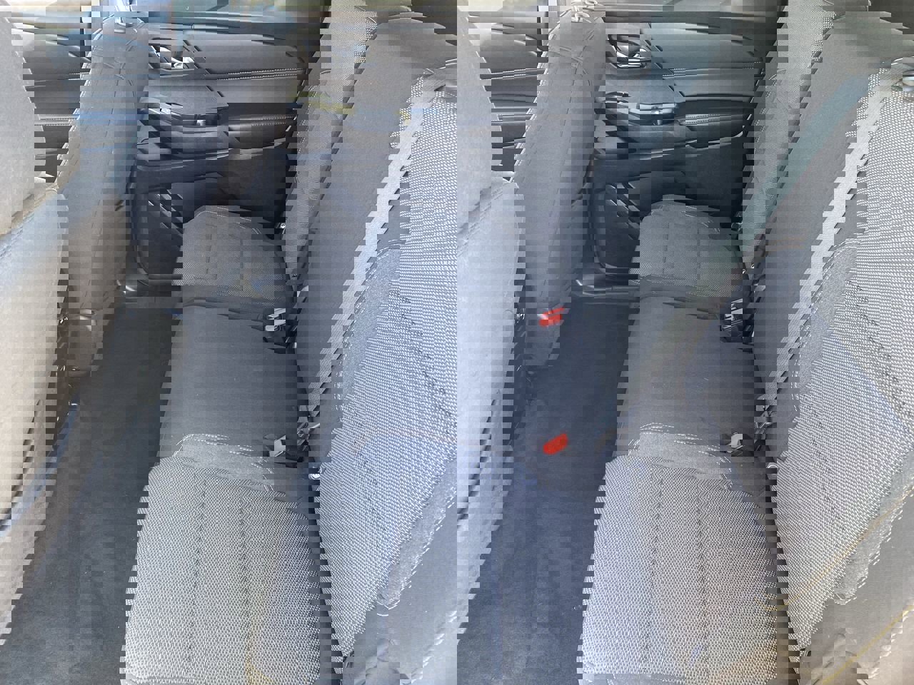 Used 2021 Chevrolet Traverse LS image 23