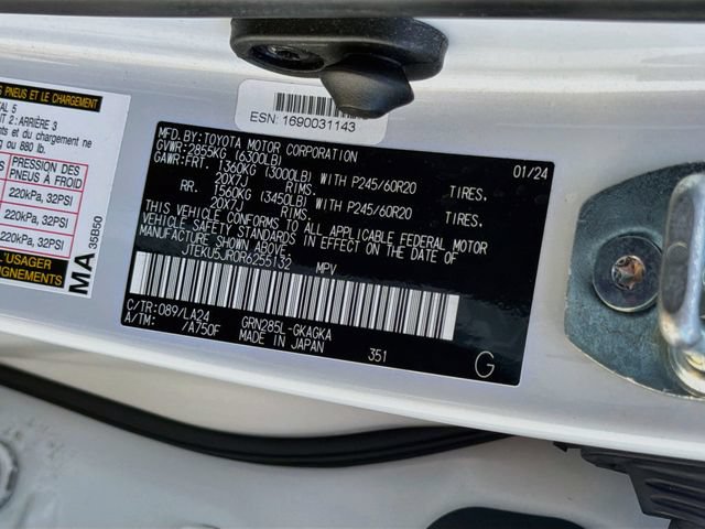 Used 2024 Toyota 4Runner Limited AWD/4WD image 42