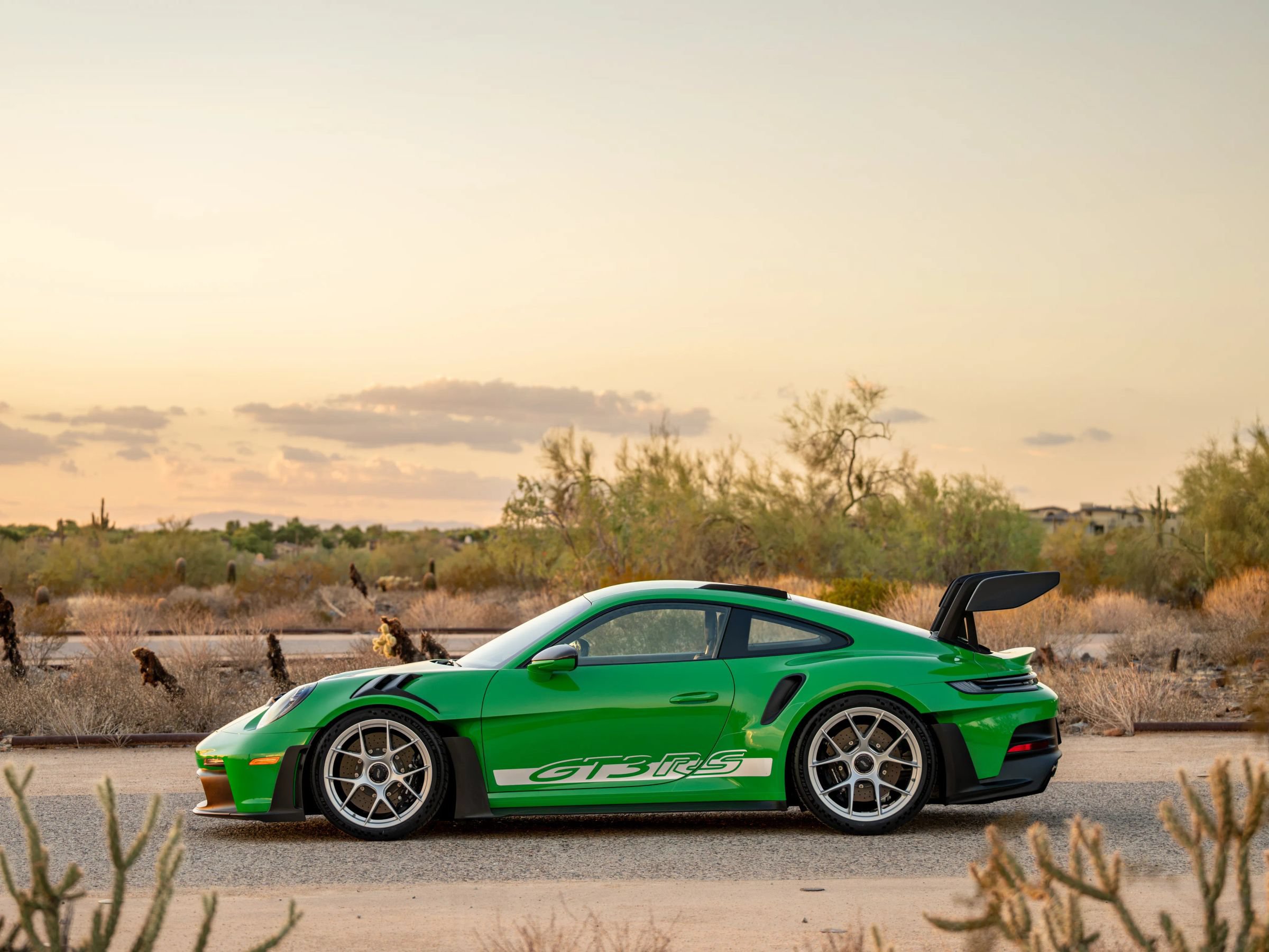 Used 2025 Porsche 911 GT3 RS RWD image 5