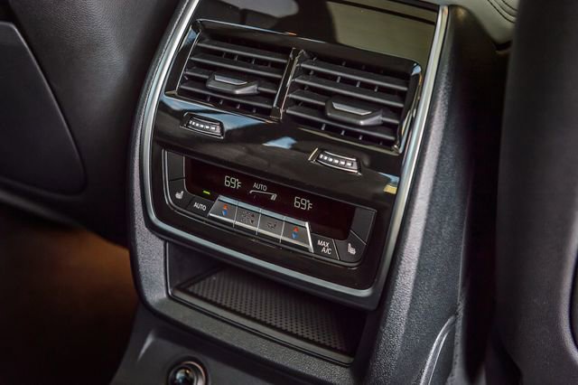 Used 2023 BMW X7 xDrive40i w/ M Sport Package image 49