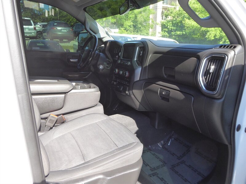 Used 2023 Chevrolet Silverado 2500 LT AWD/4WD image 22