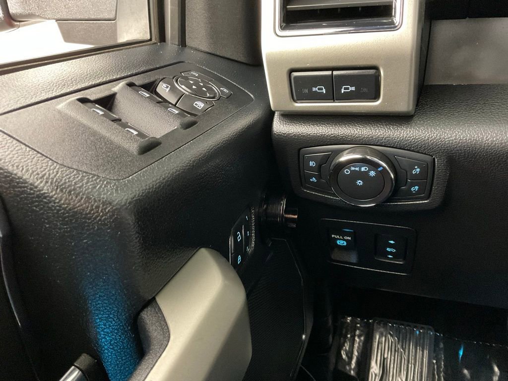 Used 2019 Ford F150 Lariat w/ Equipment Group 502A Luxury image 20