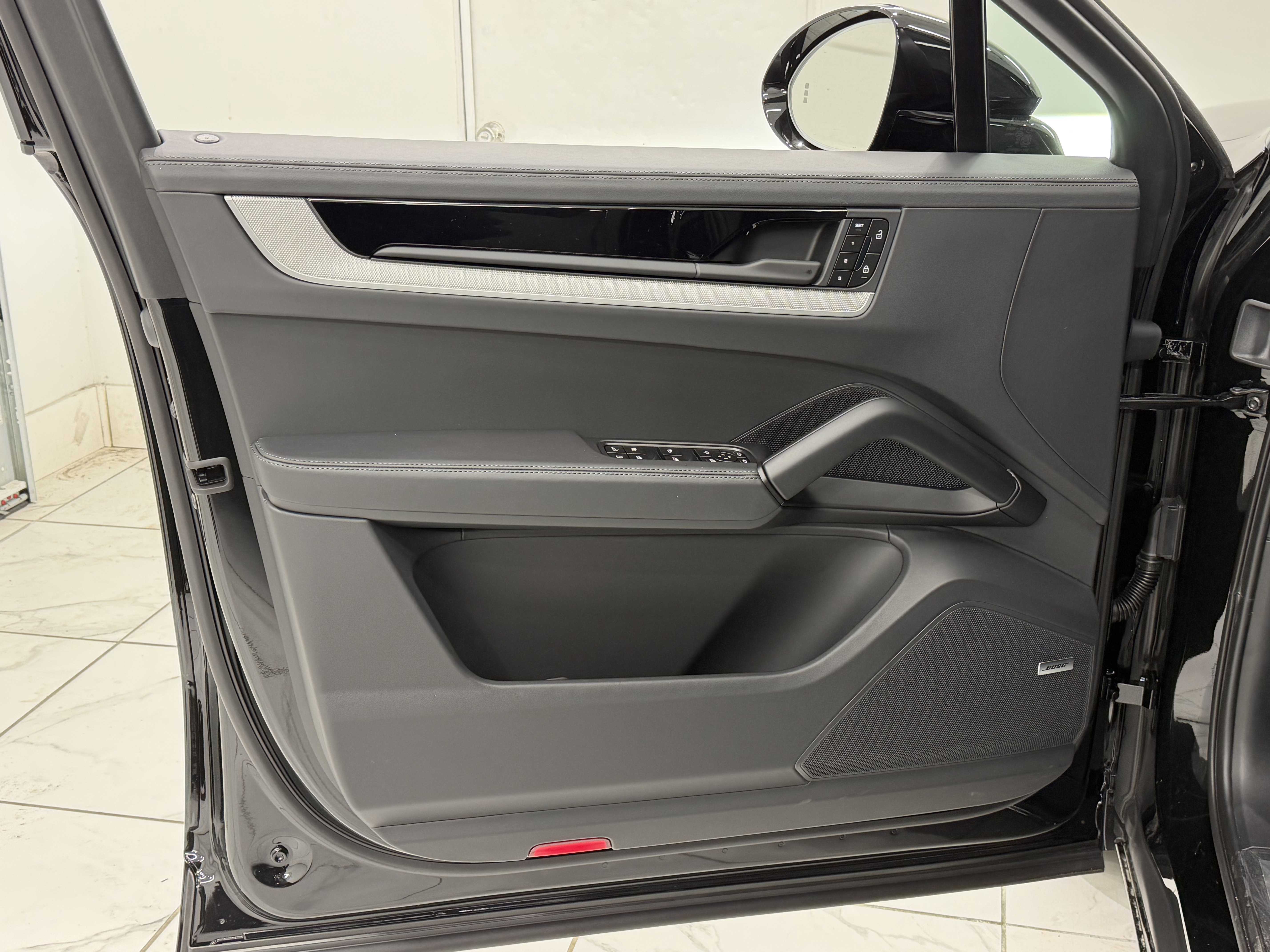 New 2026 Porsche Cayenne S image 27