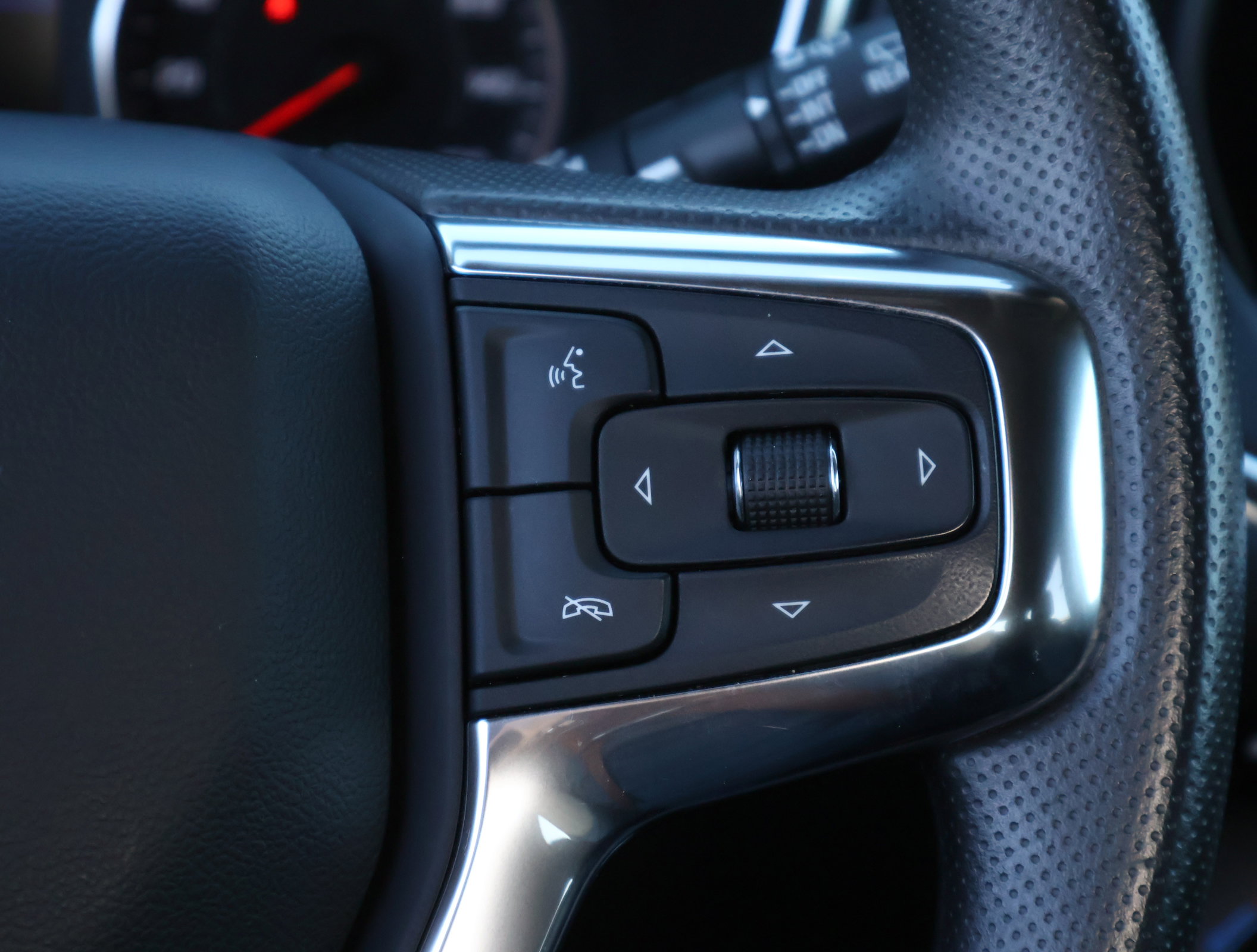 Certified 2024 Chevrolet Blazer LT w/ Convenience Package image 15