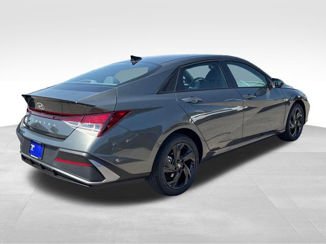 New 2026 Hyundai Elantra Sport FWD image 5
