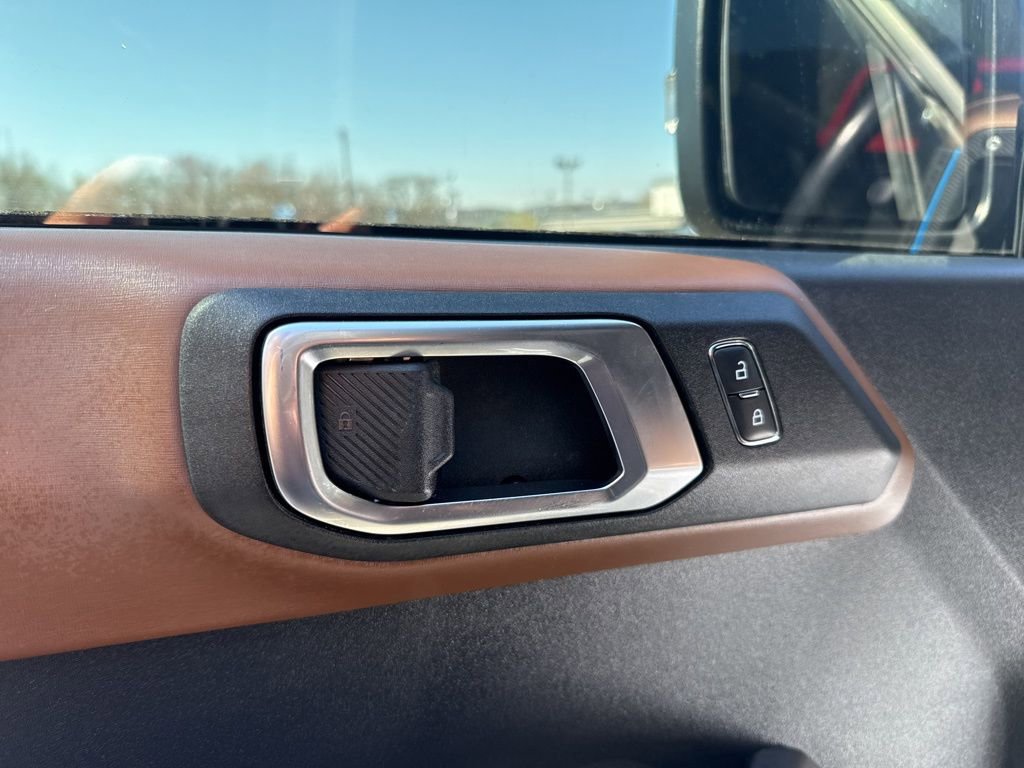 Used 2022 Ford Bronco Outer Banks image 11