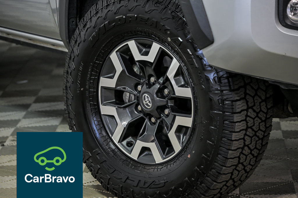 Used 2023 Toyota Tacoma TRD Off-Road w/ TRD Premium Off Road Package AWD/4WD image 3