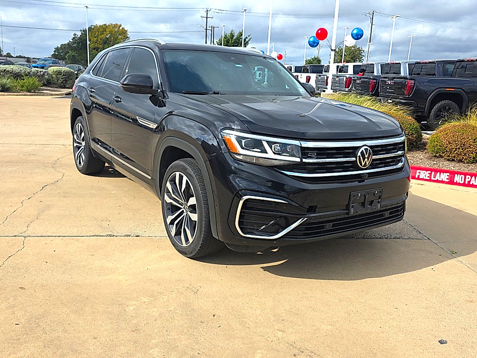 Used 2022 Volkswagen Atlas Cross Sport SEL Premium R-Line w/ Cross Sport MDO Package AWD/4WD image 3
