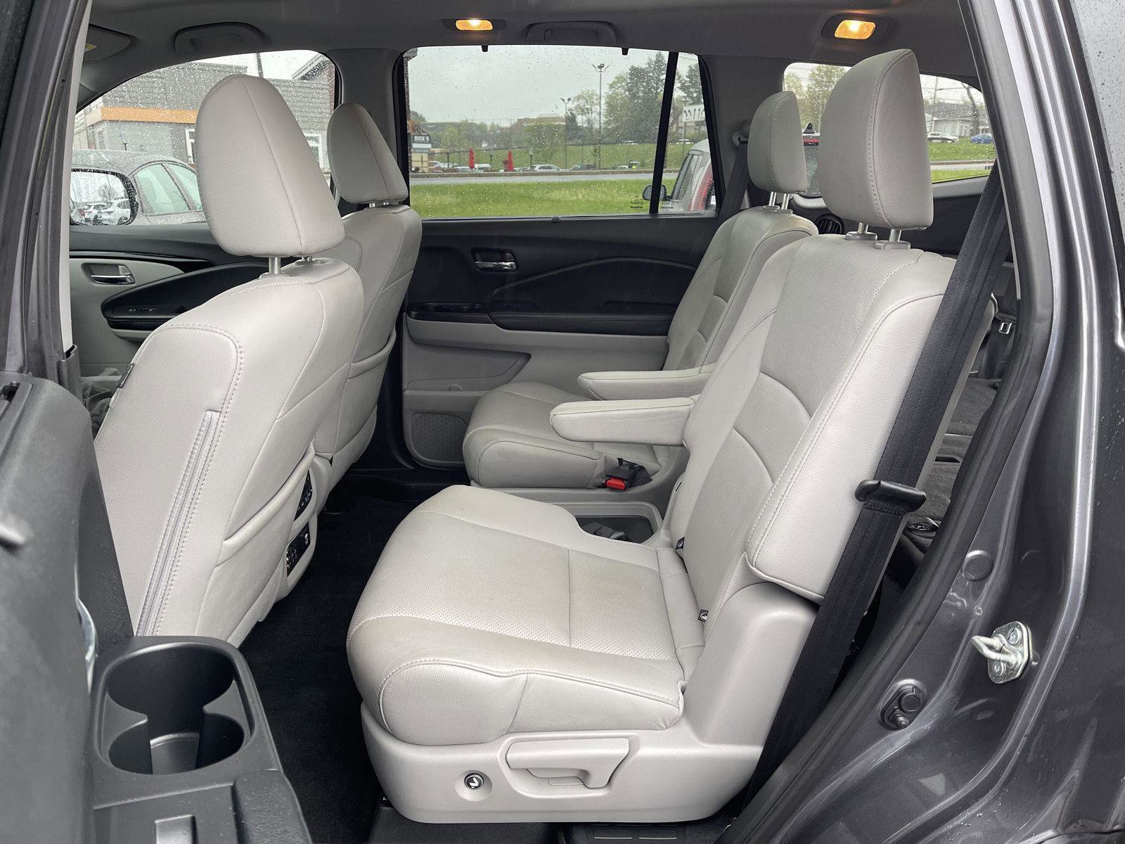 Used 2018 Honda Pilot Elite image 16