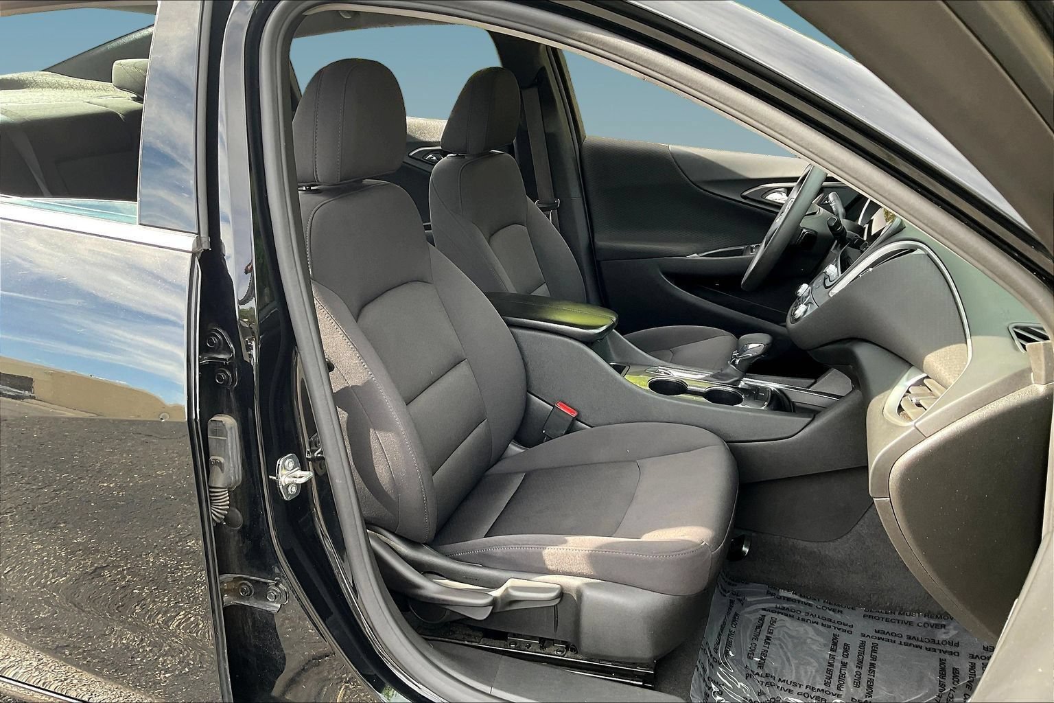 Used 2022 Chevrolet Malibu LT FWD image 27