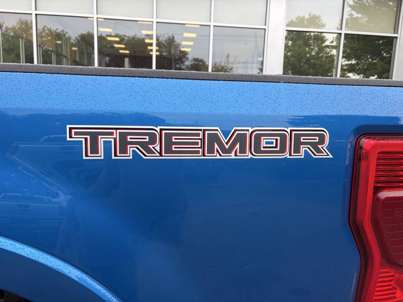 Used 2020 Ford F250 XLT w/ Tremor Off-Road Package AWD/4WD image 13