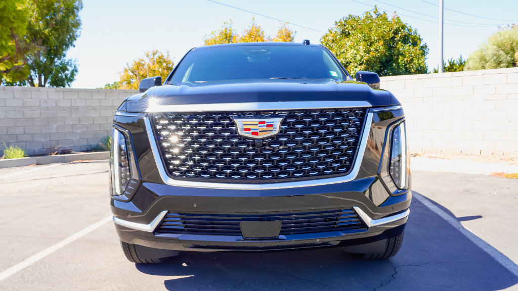 New 2027 Cadillac Escalade Luxury AWD/4WD image 4