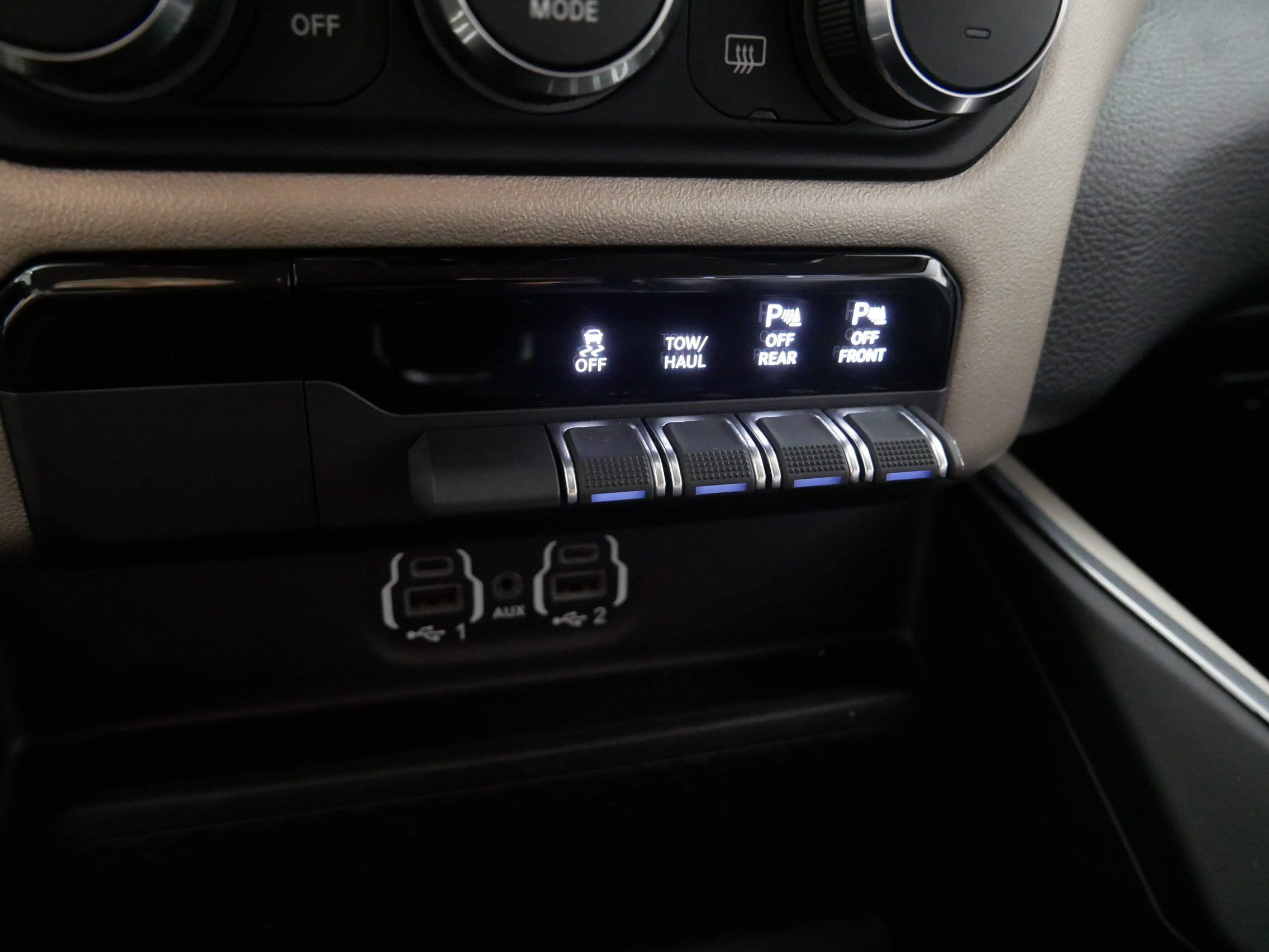 Used 2021 RAM 1500 Laramie AWD/4WD image 29