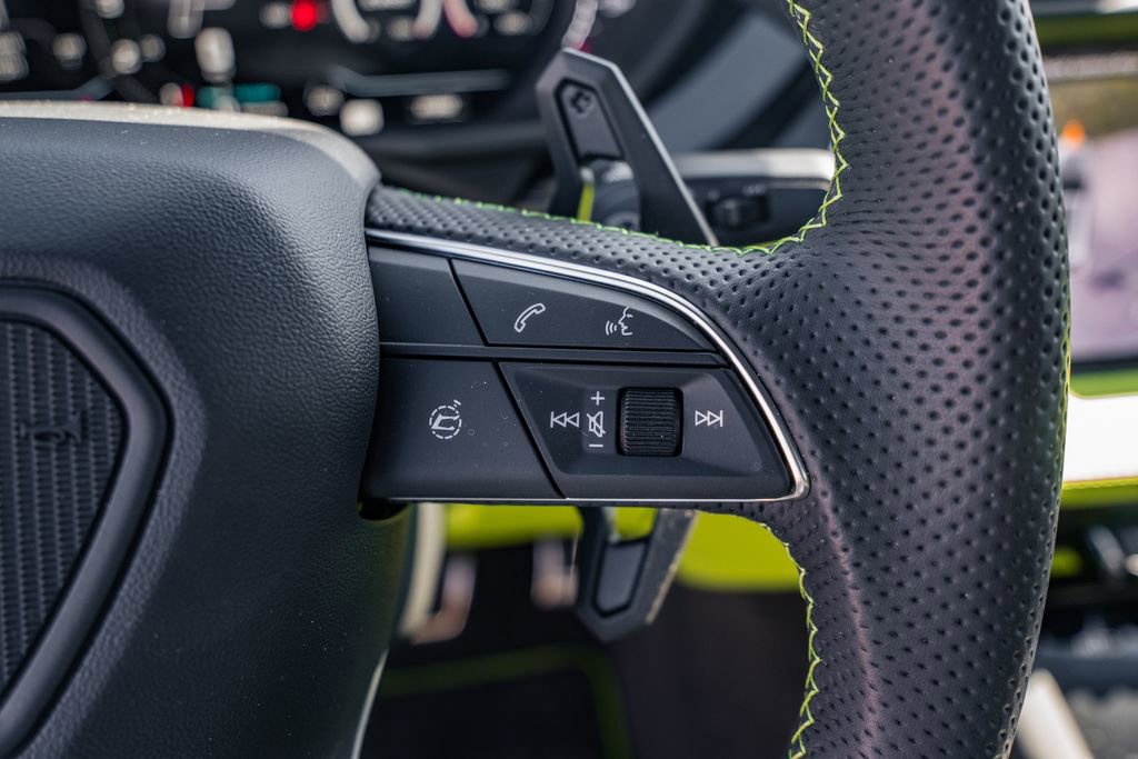 Used 2026 Lamborghini Urus Performante AWD/4WD image 24