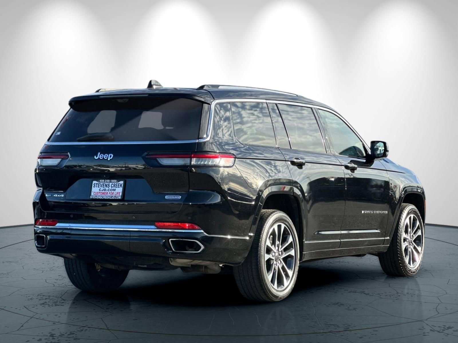Used 2021 Jeep Grand Cherokee L Overland w/ Luxury Tech Group IV image 4