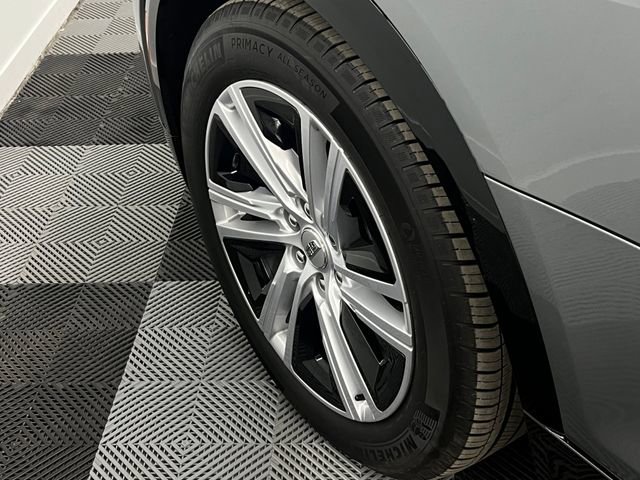 Used 2024 Cadillac Lyriq Tech RWD image 11