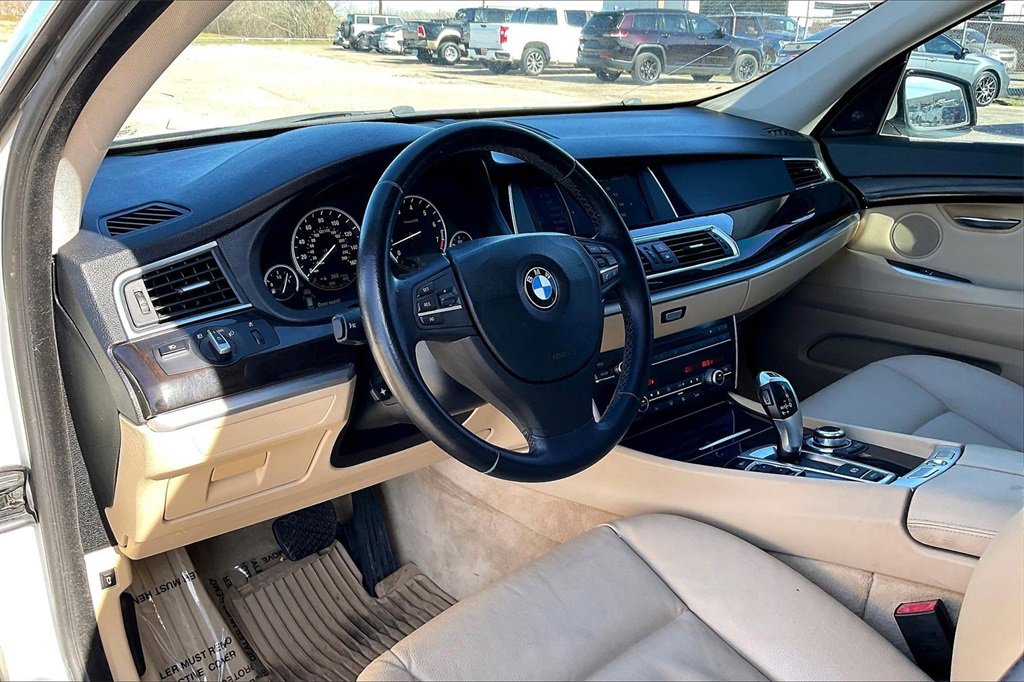 Used 2011 BMW 535i Gran Turismo image 14