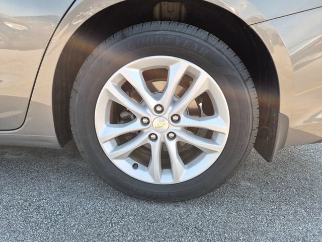 Used 2018 Chevrolet Malibu LT FWD image 8