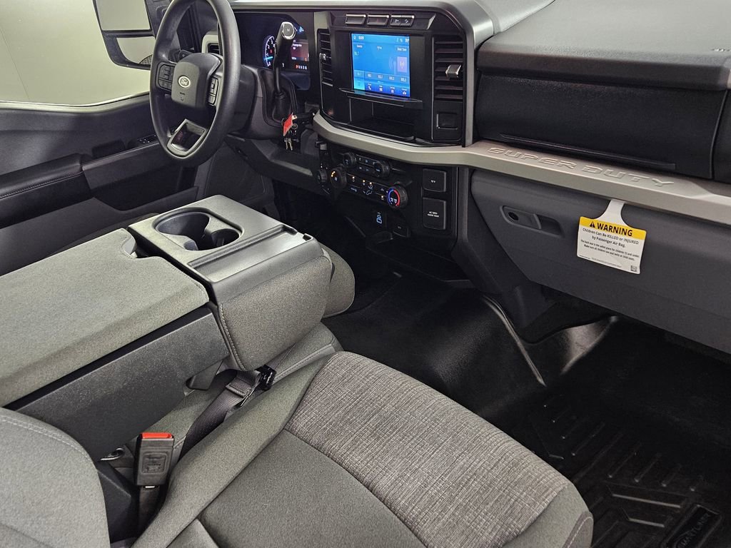 Used 2024 Ford F250 XLT w/ FX4 Off-Road Package image 31