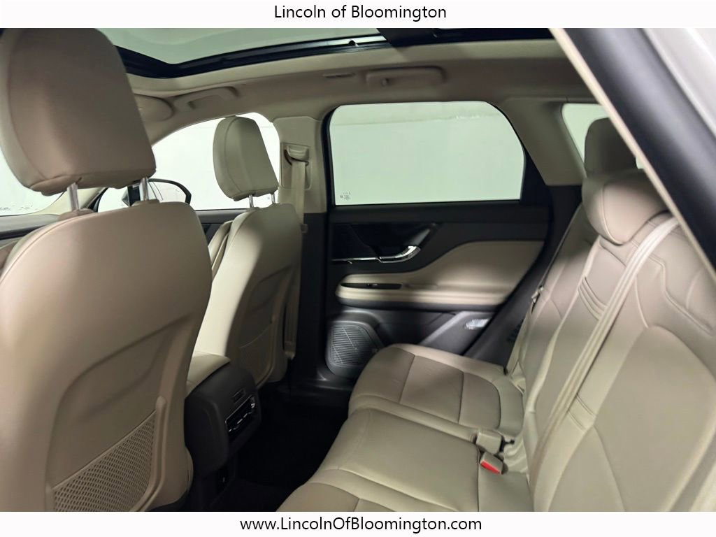 Certified 2022 Lincoln Corsair AWD w/ Premium Package image 31