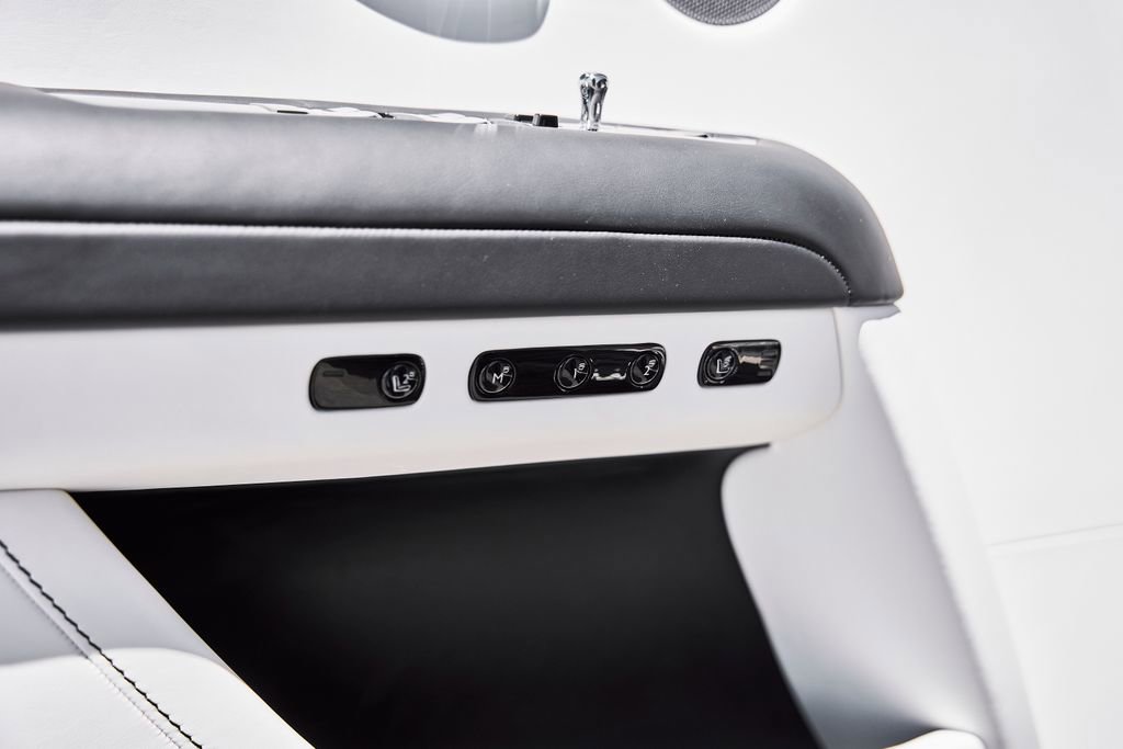 Used 2026 Rolls-Royce Ghost AWD/4WD image 37