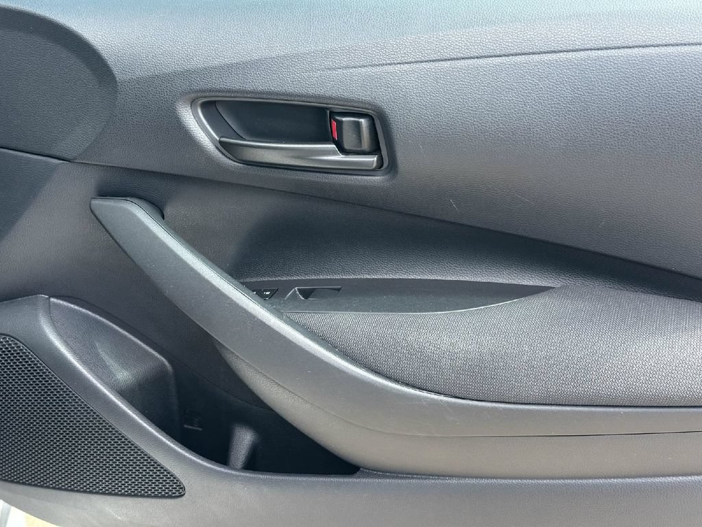 Certified 2025 Toyota Corolla LE FWD image 23