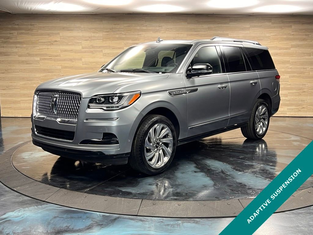 Used 2023 Lincoln Navigator Reserve AWD/4WD image 6