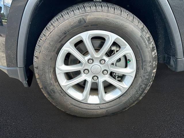 Used 2021 Jeep Grand Cherokee Laredo X image 35