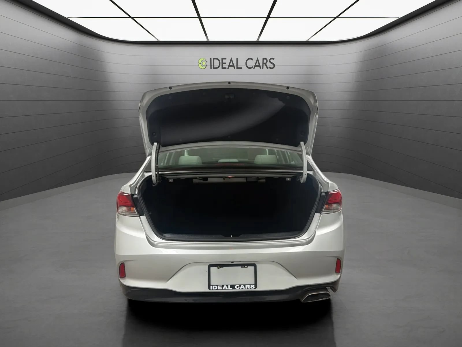 Used 2018 Hyundai Sonata SE FWD image 9
