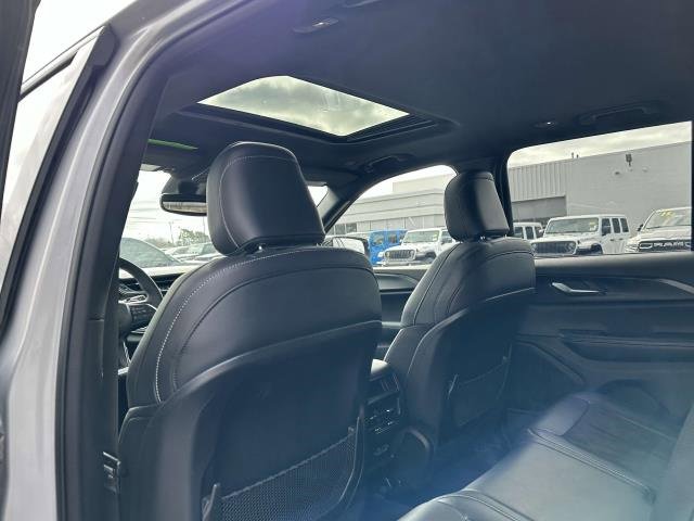 Certified 2023 Jeep Grand Cherokee Altitude image 16